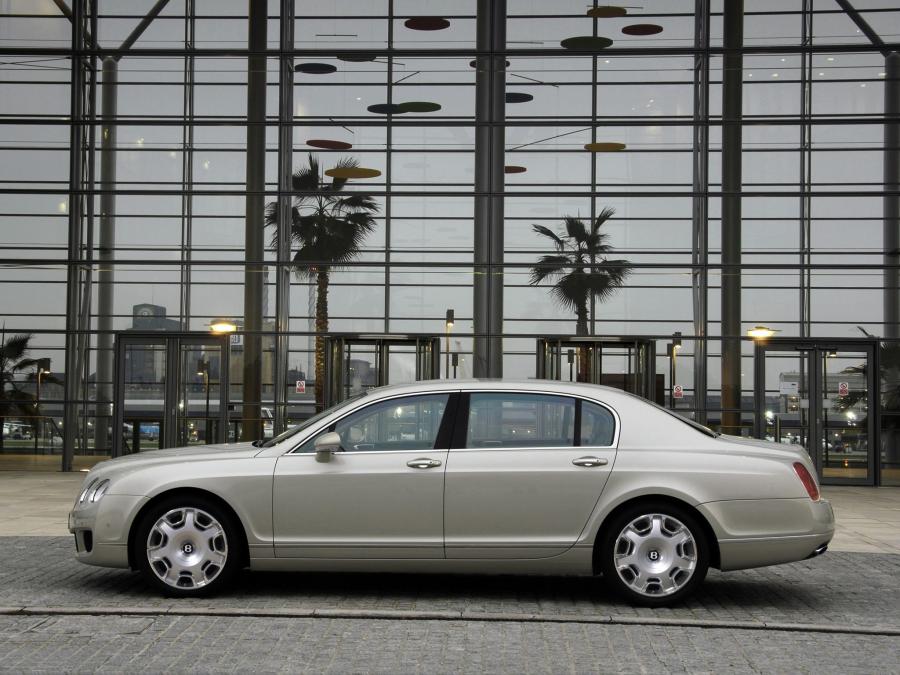  Bentley Continental Flying Spur 2008 года  (фото 9 из 17)